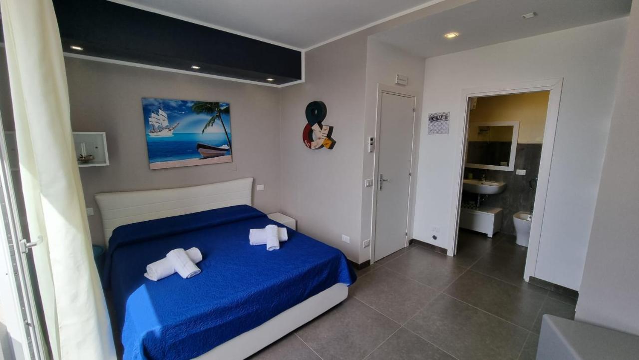 Room & Breakfast Cala Azzurra Macari Exterior photo
